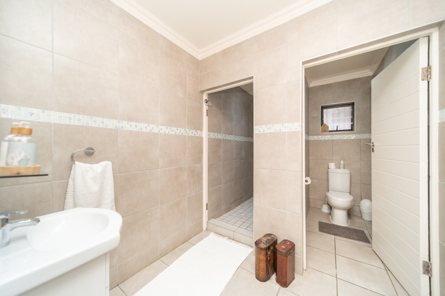9 Bedroom Property for Sale in Nahoon Eastern Cape